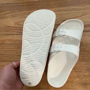 White Birkenstock dupe sandals white size 39